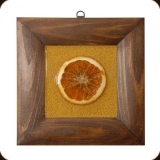 Dekor w ramce drewnianej - pomarańcza 1